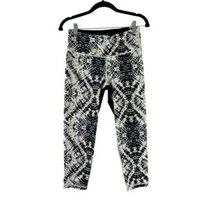 Victoria's Secret VSX Sport Knockout Women's Capri Leggings M Medium Black White